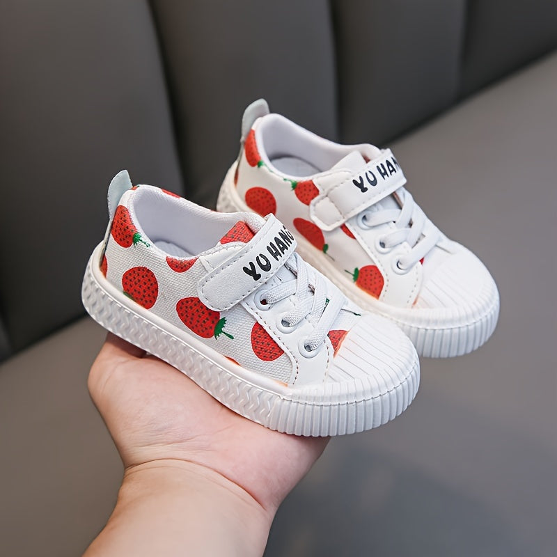 Bolalar uchun qiziqarli multfilm kanvas krossovkalar - nafas oladigan mato va sirpanmaydigan taglik bilan qulay slip-onlar.