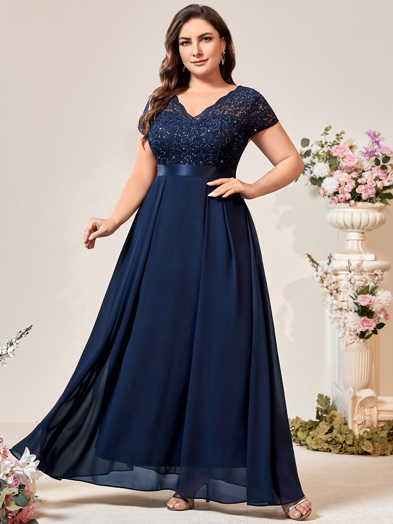 Plus Size Women's Long Lace Dress V-Neck Short Sleeves Floor-Length Spring Summer
