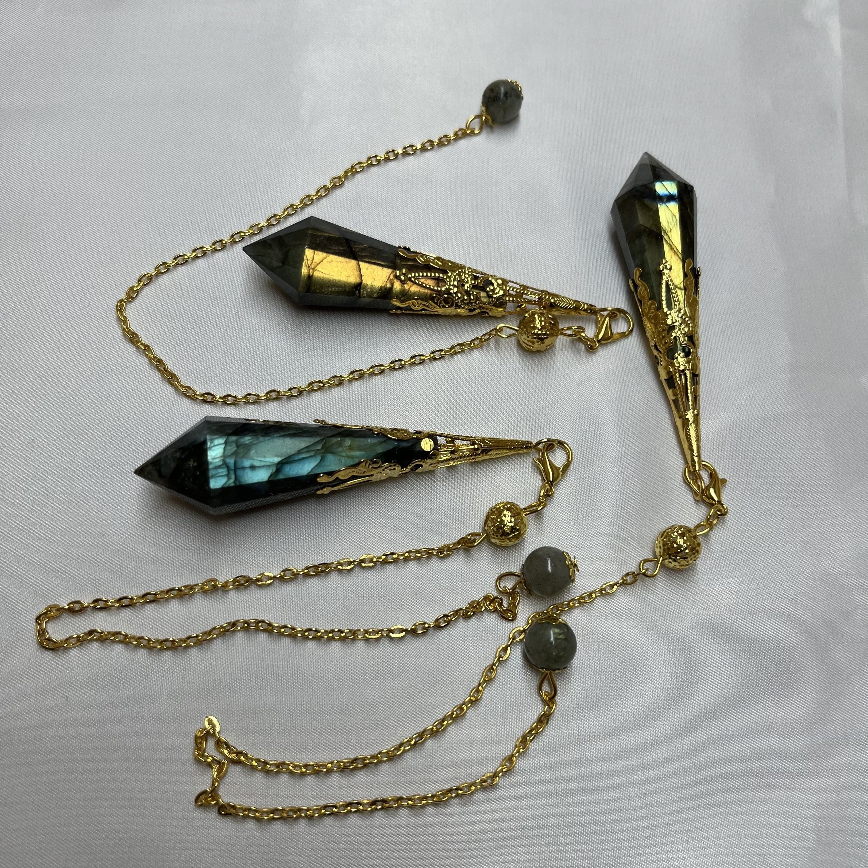 Natural Labradorite Pendulum One-Piece Crystal Healing Tool