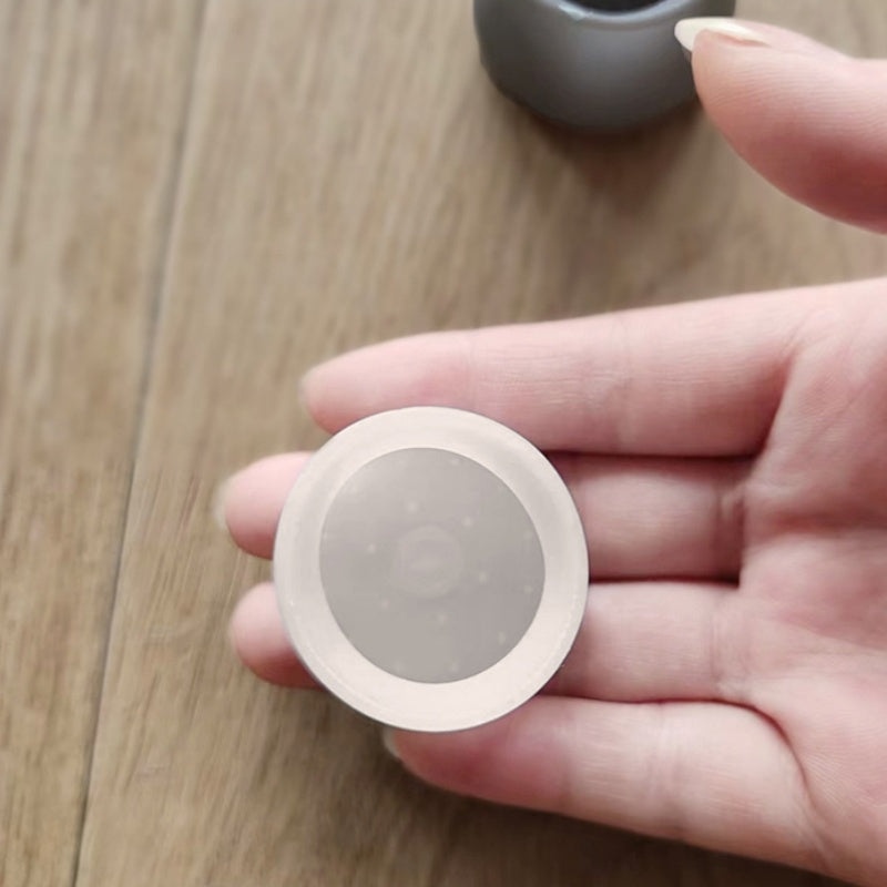 Mebel oyoqlari uchun mustahkam oq silikondan qoplamalar - barqarorlik va xavfsizlik uchun yaxshilangan ushlash, chizish va sirpanishdan himoya qiladi, uylar va ofislar uchun ichki va tashqi foydalanish uchun mukammal.