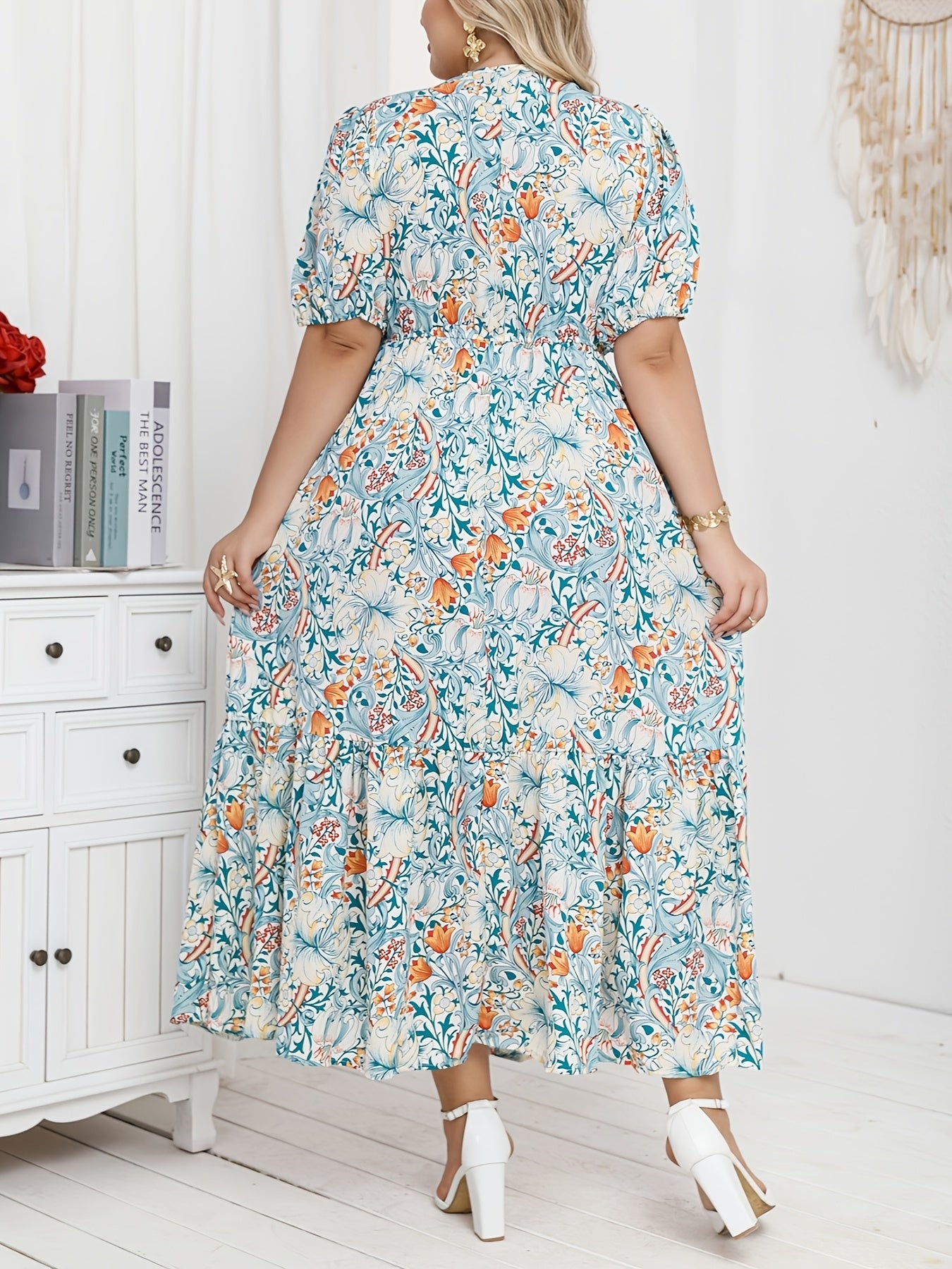 Plus Size Elegant V-Neck Dress with Geometric Print for Women