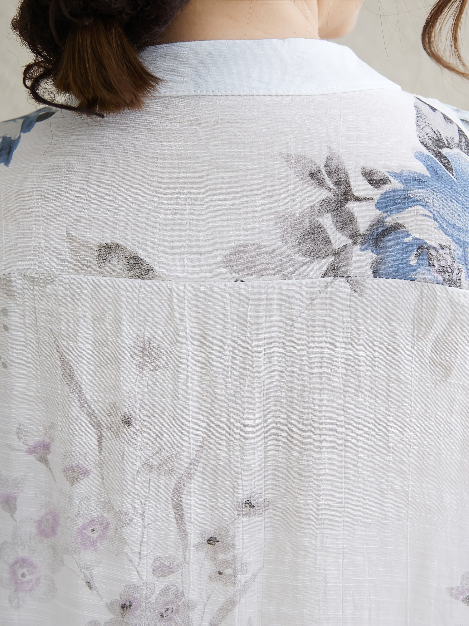 Plus Size Women's Floral Print Shirt Lightweight Sun-Protective Vacation Top