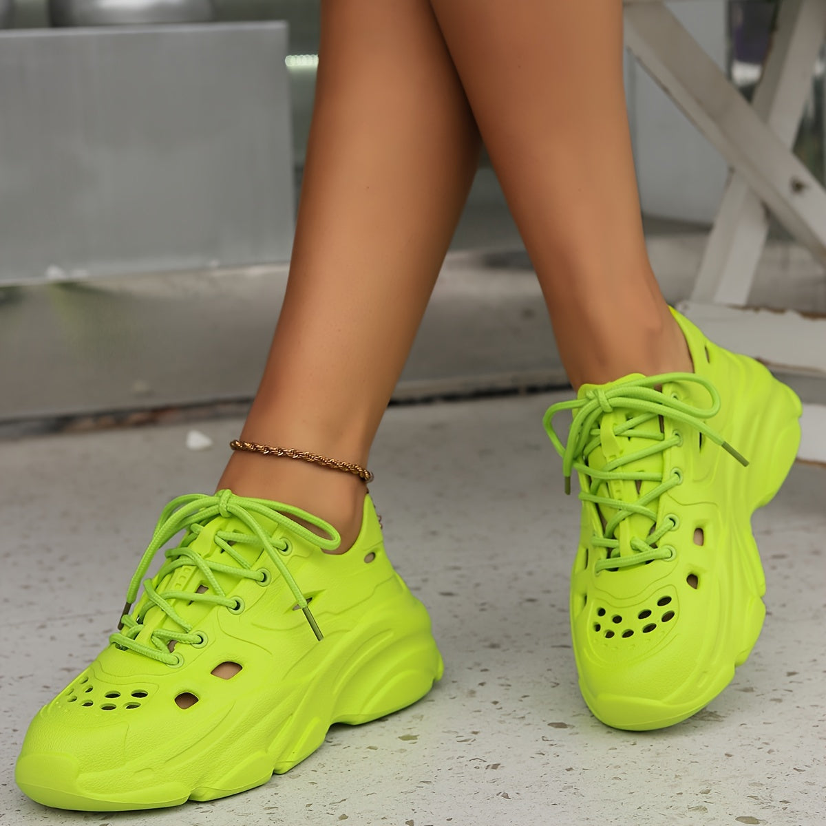 Women's Solid Color Platform Clogs Casual Hollow Out Lace Up Shoes