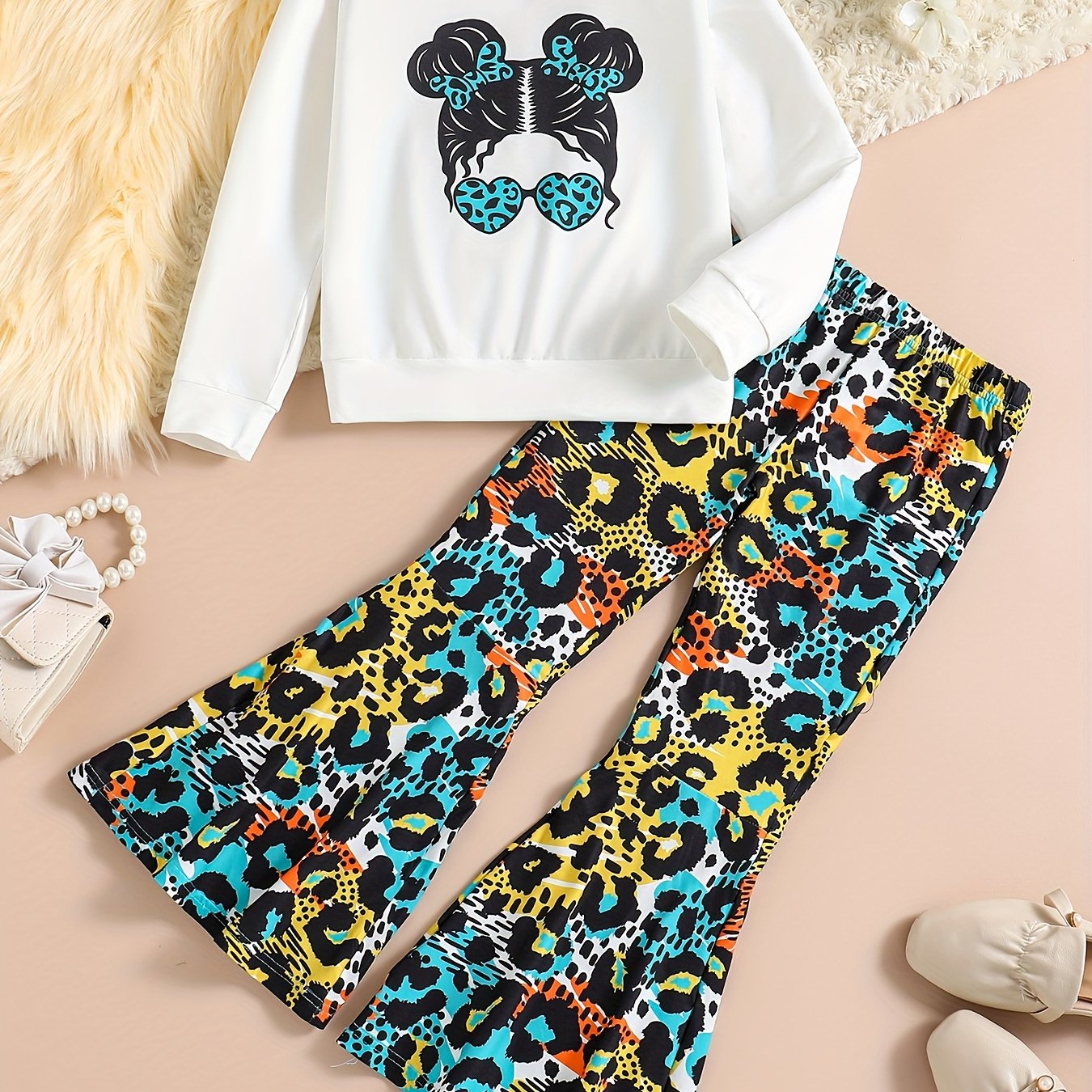 Girls' 2-Piece Outfit Sweatshirt and Leopard Flared Pants with Sunglasses for Spring Fall Kids