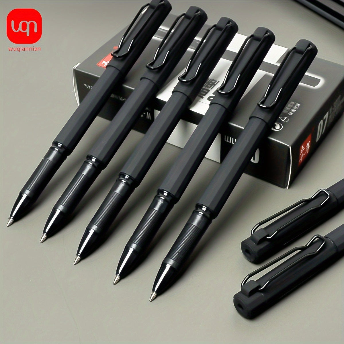 4/8pcs Gel Ink Rollerball Pens 0.7mm Medium Point Quick Drying Ergonomic Black Ink