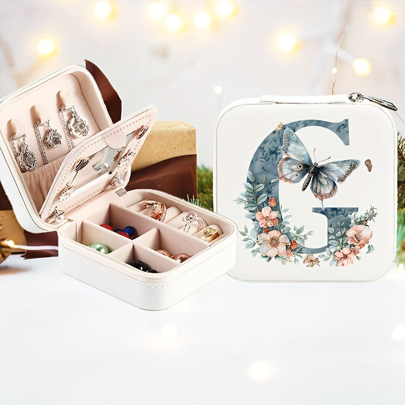 Yolgʻon charm bilan shaxsiylashtirilgan alfavitli flip-top bilan qoplangan, soʻzma-soʻz qoplangan va taqinchoqlarni saqlash uchun quti