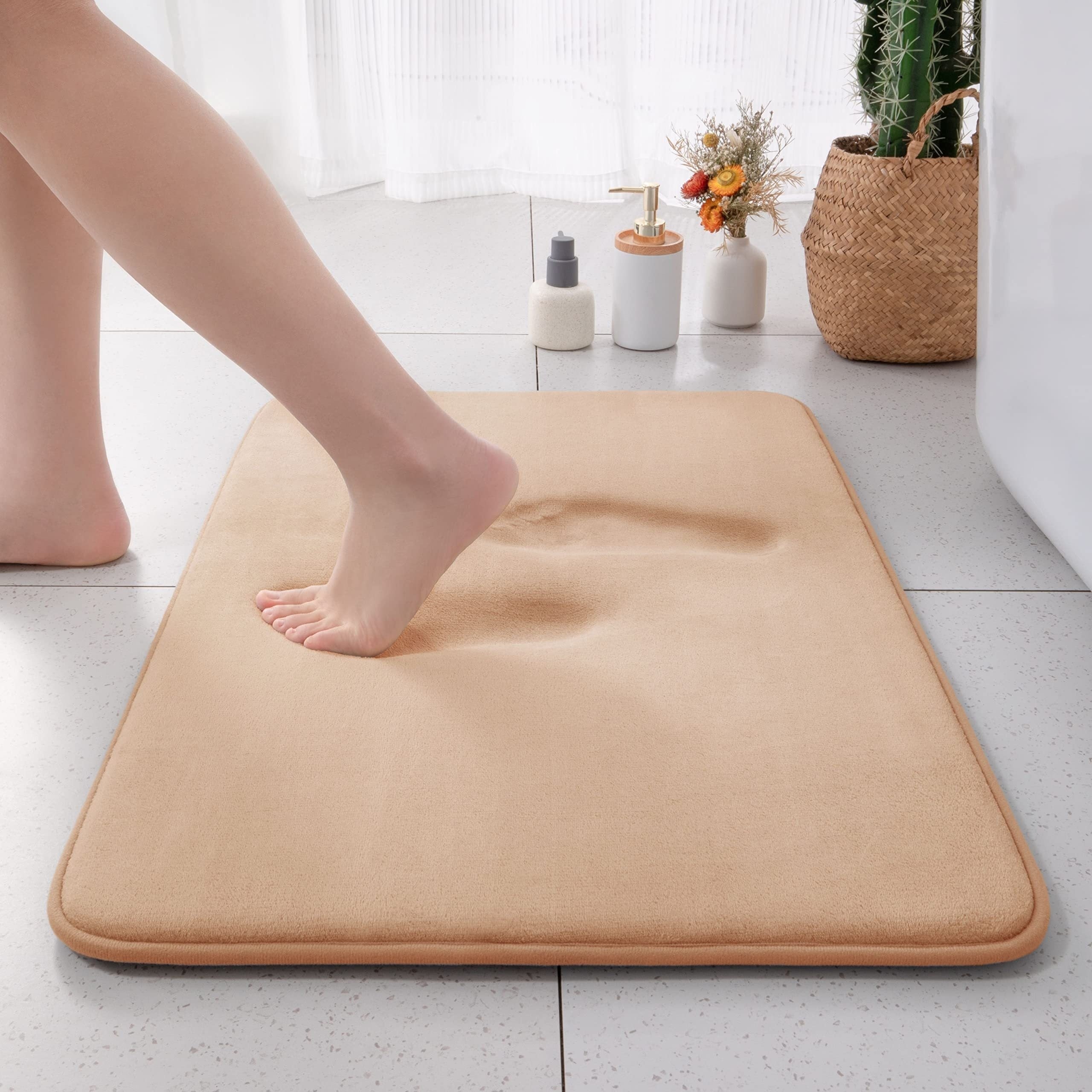 Solid Color Memory Foam Bath Rug Non-Slip Absorbent Machine Washable Bathroom Carpet