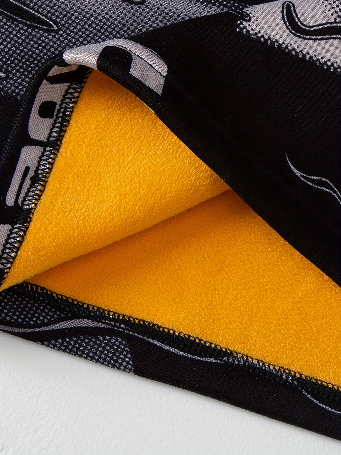 Men's Thermal Underwear Set Camouflage Fleece-Lined Long Sleeve Top and Leggings Winter Skiing