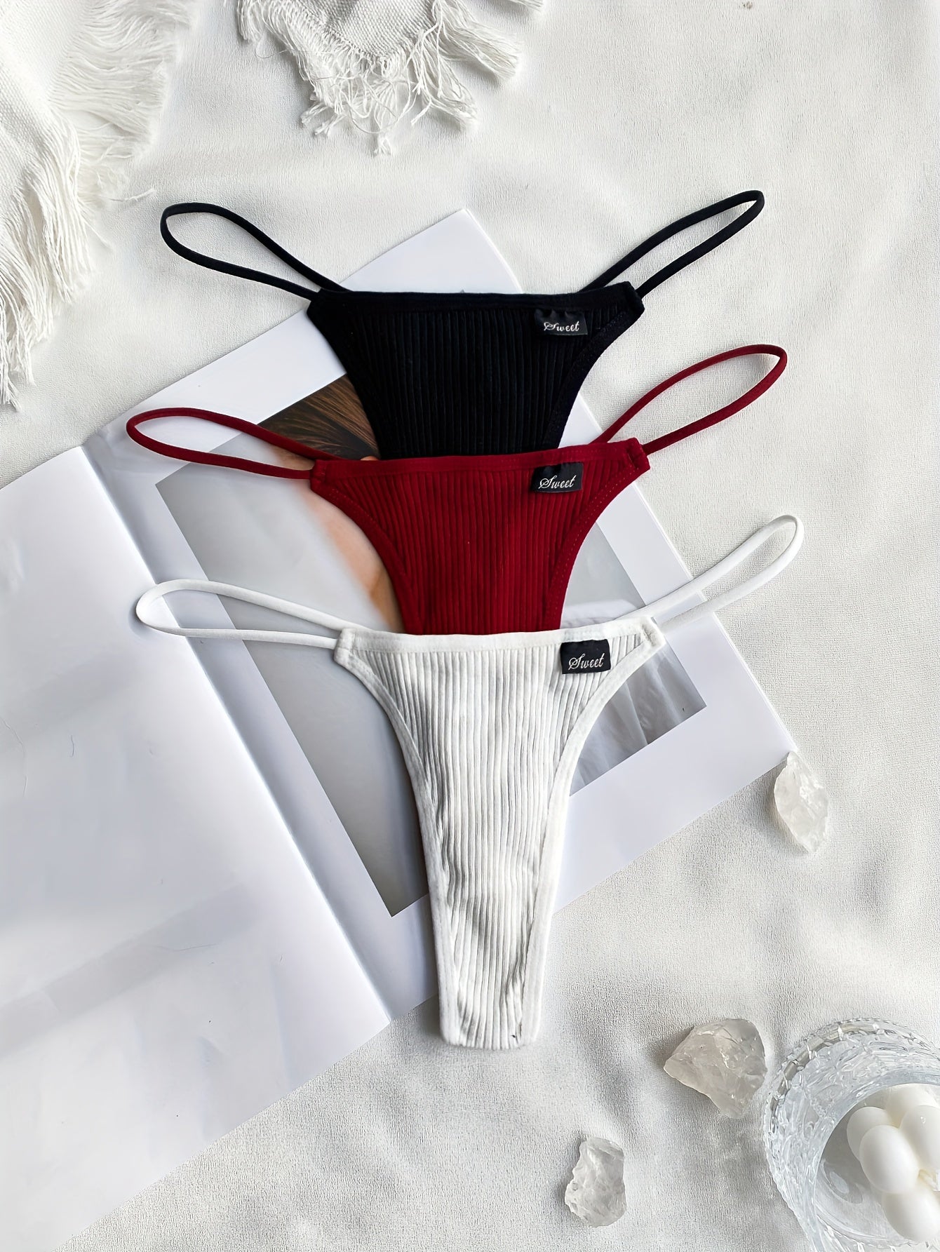 3-to'plam ayollar uchun shovqinsiz nafas oladigan yupqa thong ichki kiyimlar, bir xil rang