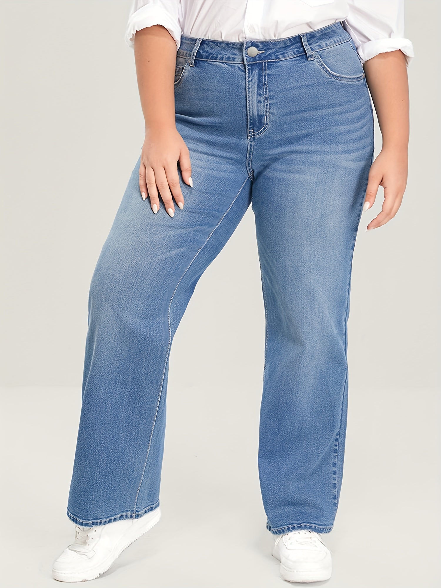 Women's Plus Size Blue Washed High Rise Wide Leg Jeans