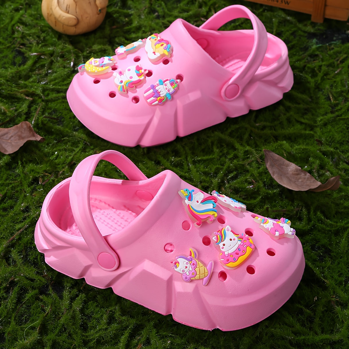 Children's Cartoon Clogs with Breathable EVA Sole and Insole All-Season Comfort for Ages 14 and Under