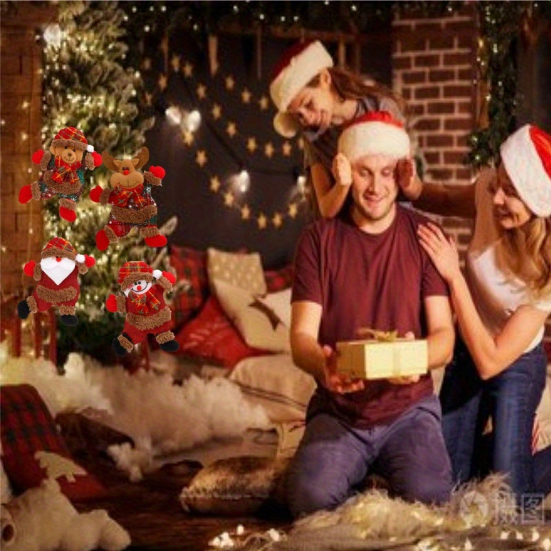 4 ta Rojdestvo Plush O'yinchoq Bezaklar to'plami: Santa, Qor odam, Tovuq, va Ayı. Polyesterdan tayyorlangan va osish bezaklari uchun mos. Quvvat talab qilmaydi va 14 yoshdan oshganlar uchun mos. Bayram, Shukronalik va Yangi yil tantanalari uchun uyda yoki