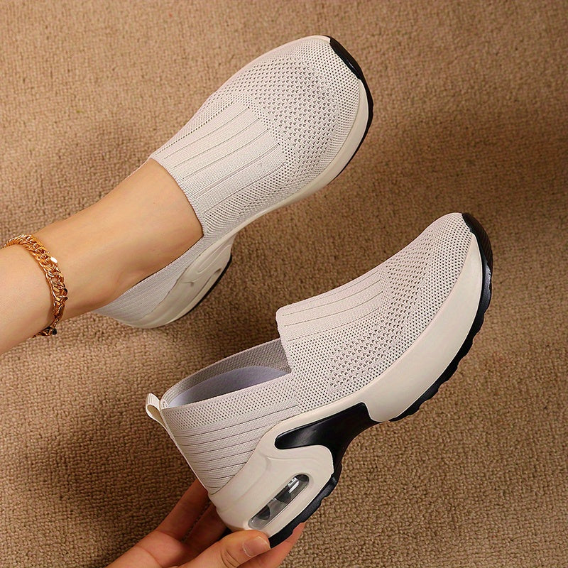 Women Lightweight Knit Slip-On Sneakers Breathable White Low-Top Comfortable