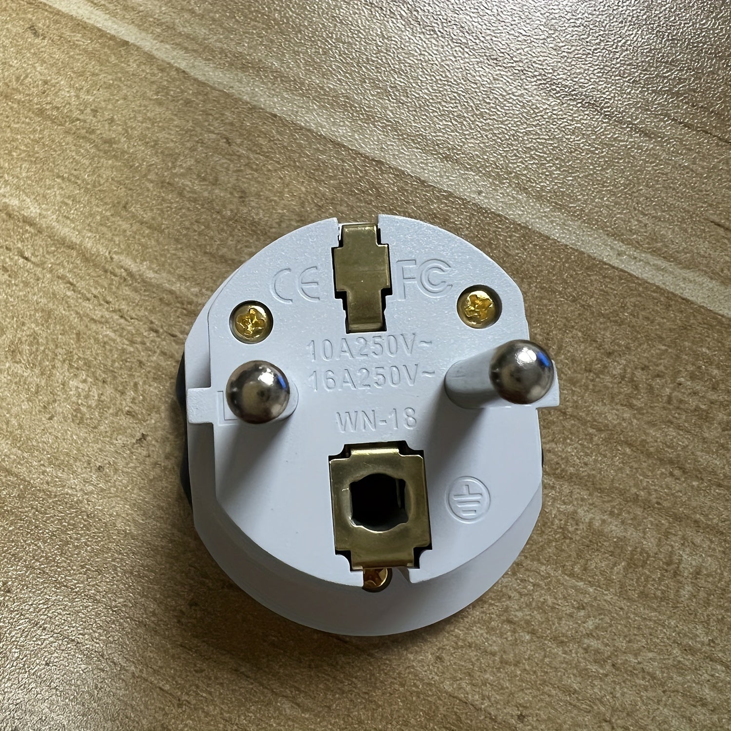 Adaptador de enchufe de viaje para Alemania para tomas eléctricas EU 16A, enchufe europeo de 4.8mm para EE. UU., China, Australia, Corea