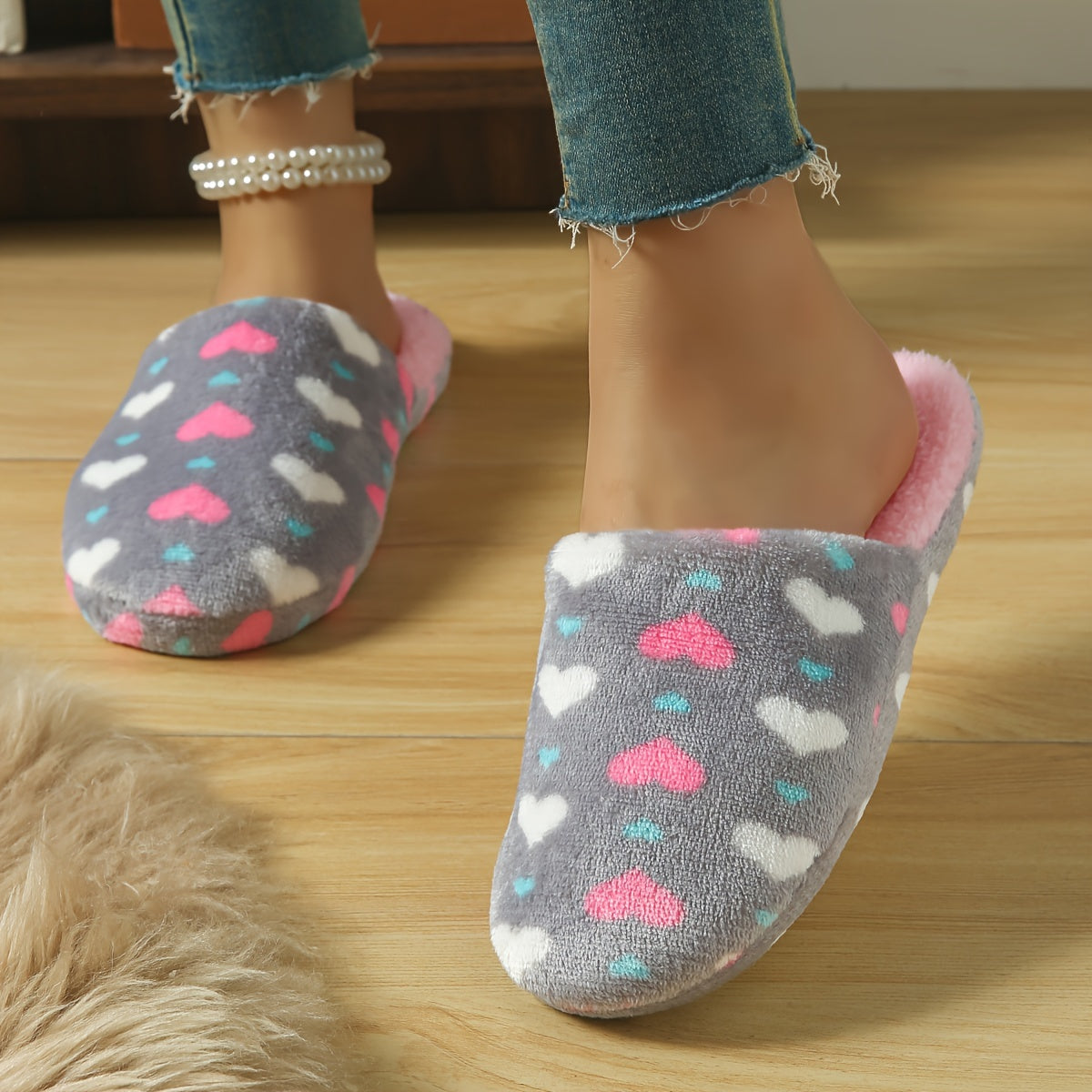 Women's Plush Heart-Print Slip-On Indoor Slippers Non-Slip Sole