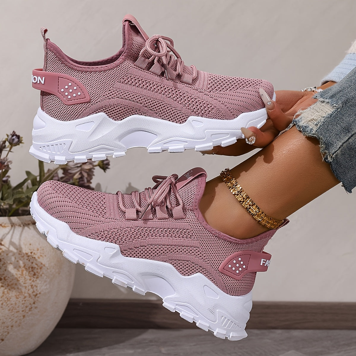 Ladies Casual Shoes Light Soft Sole White Travel Walking Sneakers