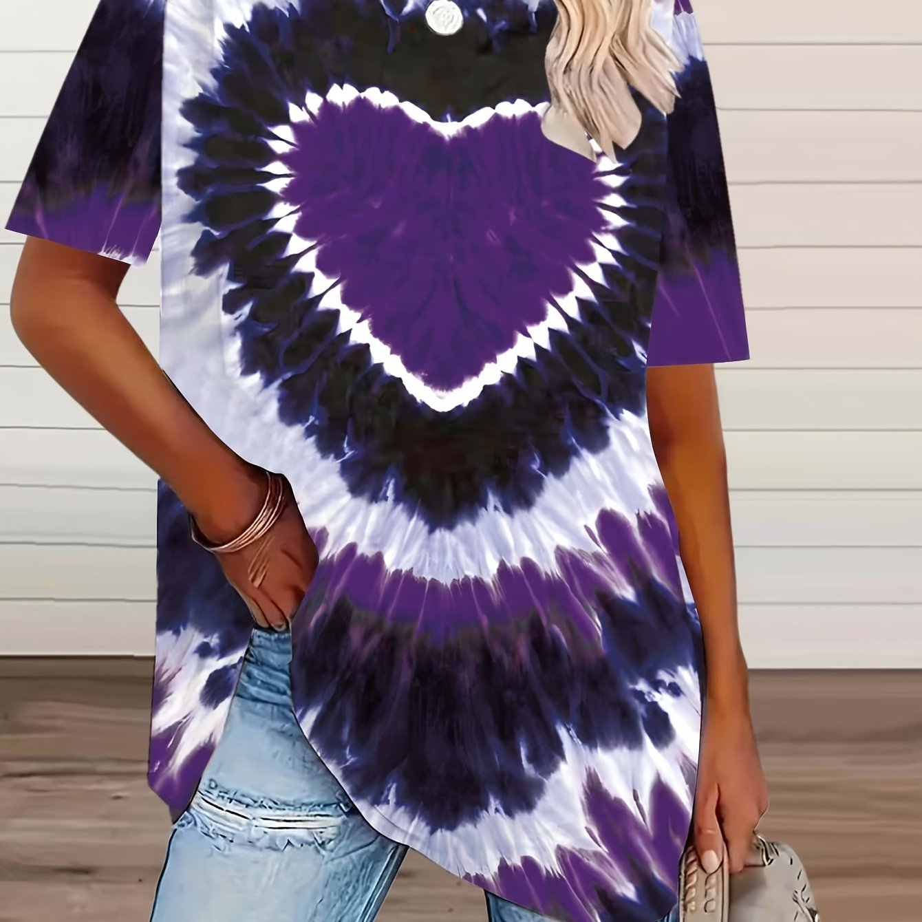 Plus Size Women's Tie-Dye Heart Print T-Shirt Casual Short Sleeve Top in Blue, Orange, Black