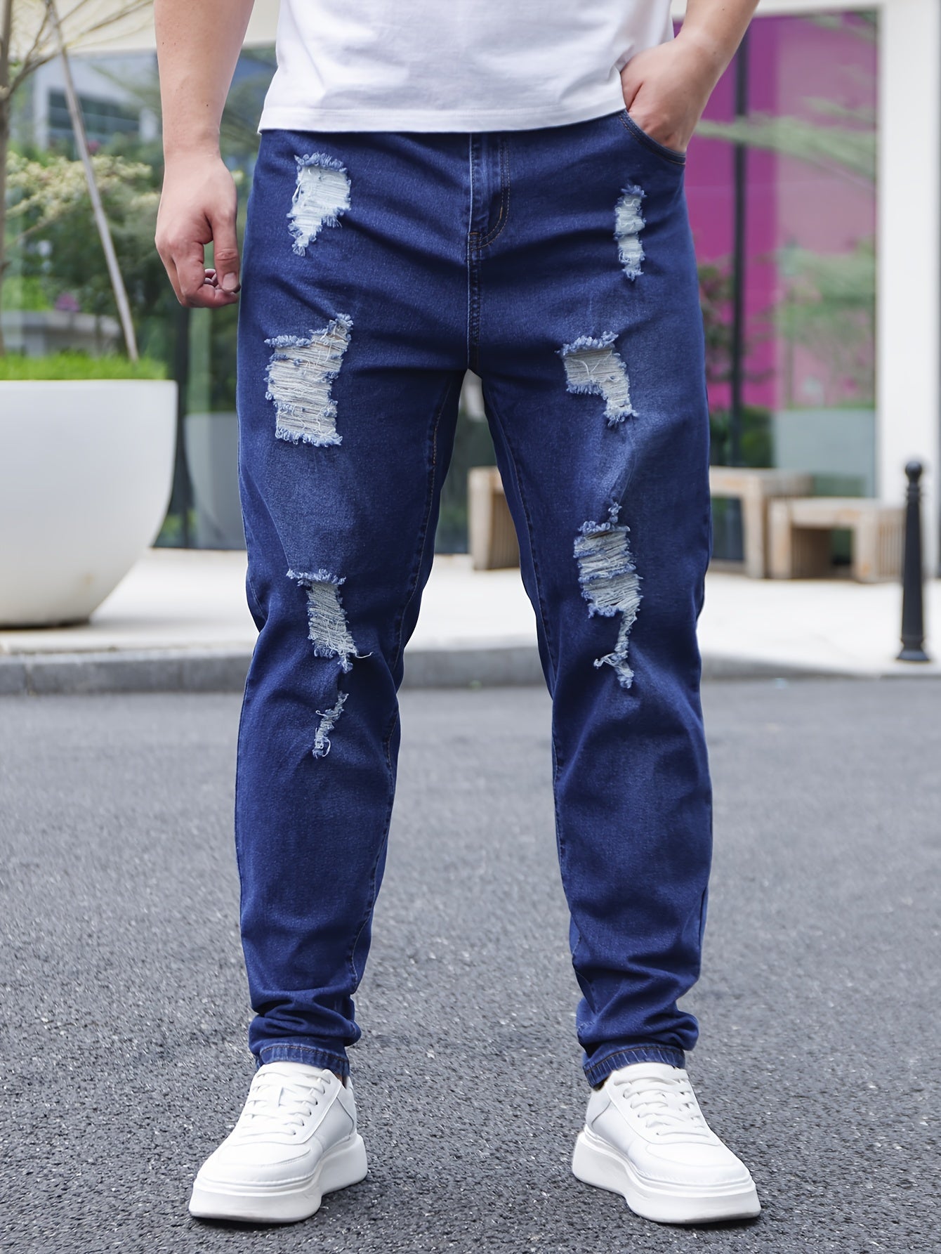 Vaqueros ajustados de talla grande para hombre en azul oscuro con roturas desgastadas, mezclilla elástica para todas las estaciones