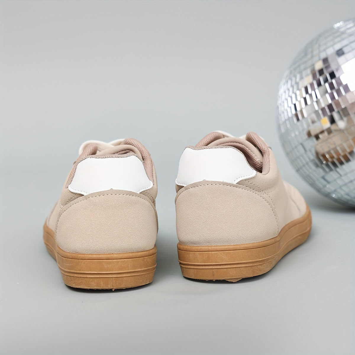 Женские туфли-лоферы на шнуровке из однотонного материала, повседневные легкие обувь на резиновой подошве