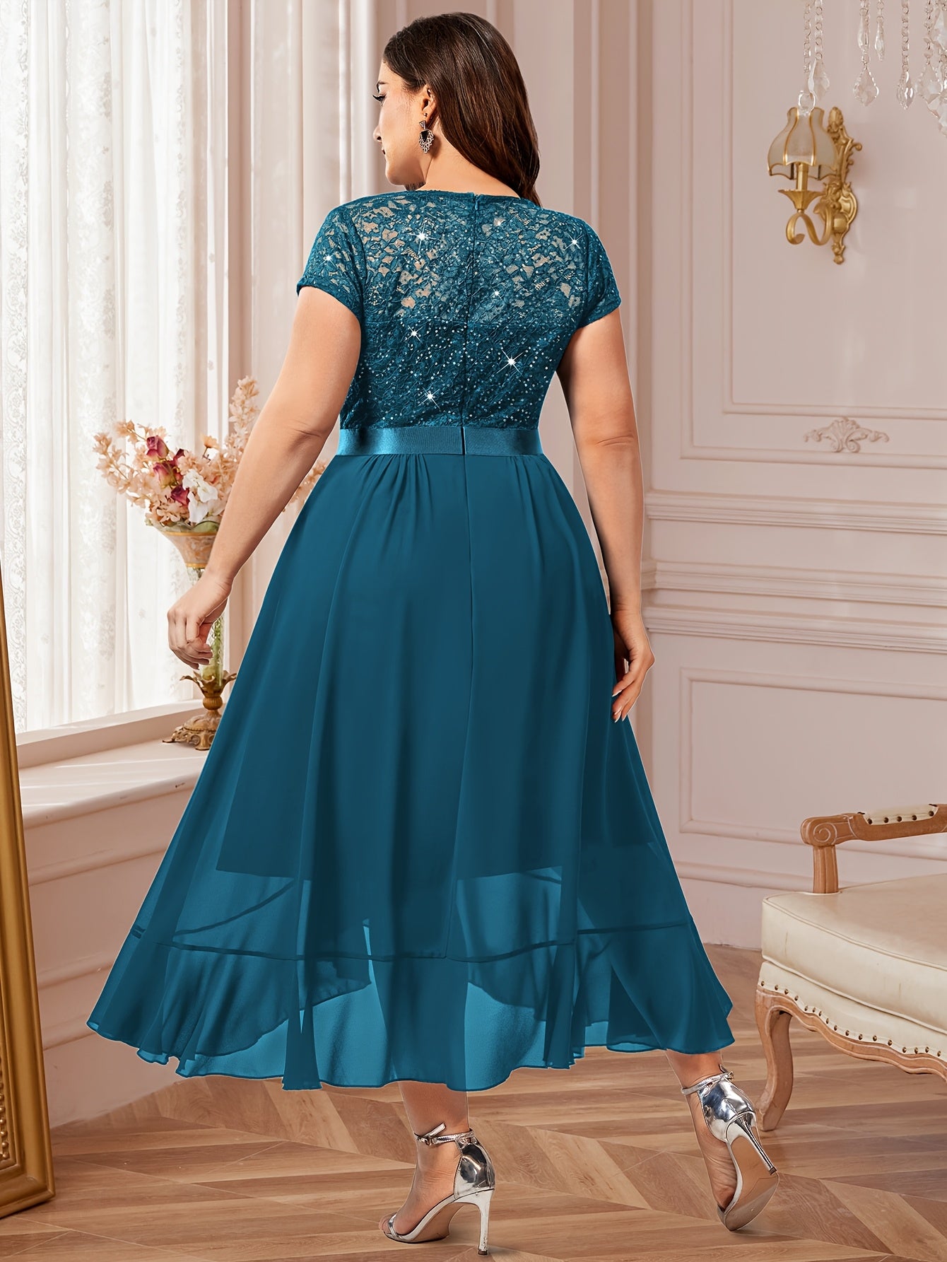 Plus Size V-Neck Lace Dress with Ruffle Hem Sleeveless Midi Party Gown Purple