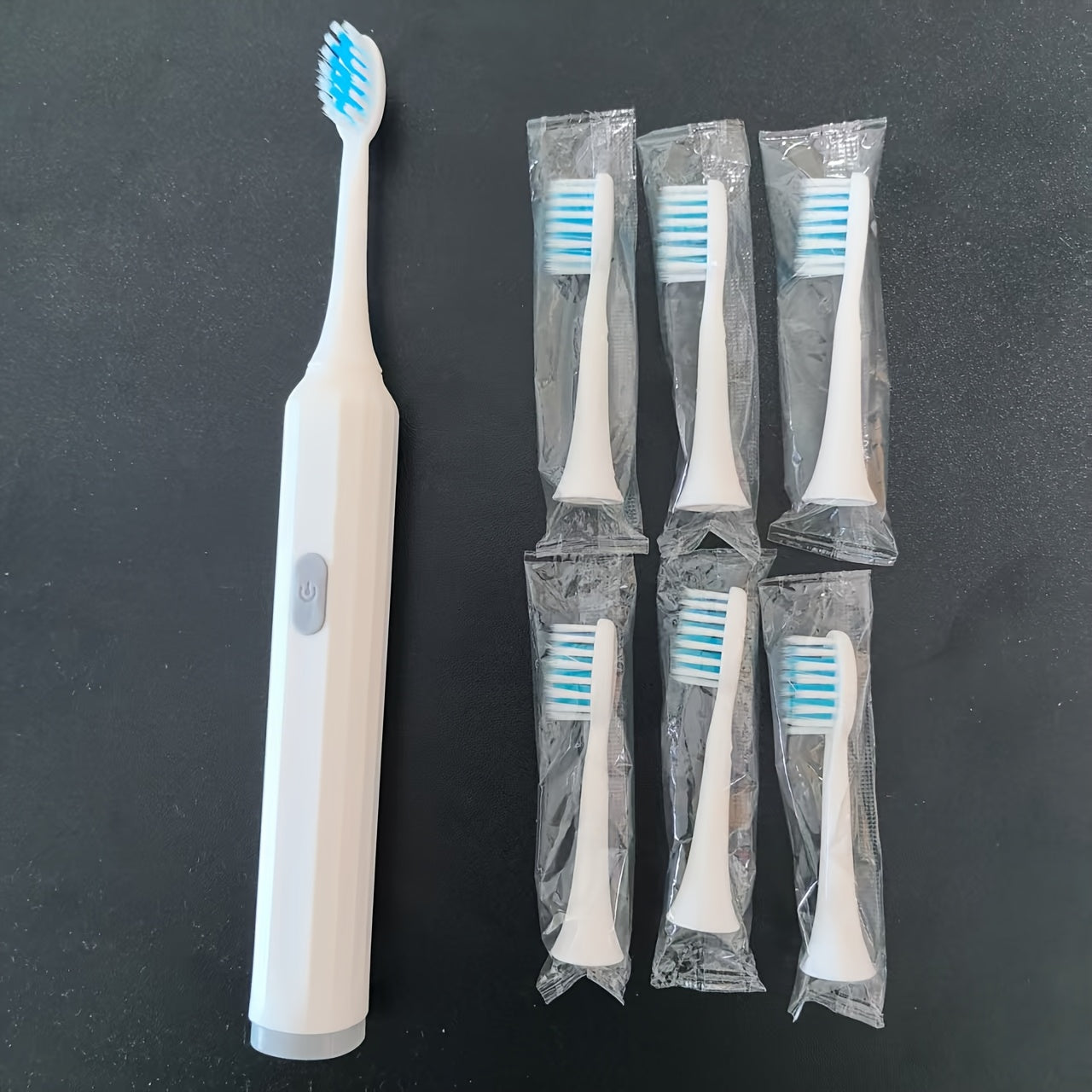 Электрическая зубная щетка для взрослых с 3 насадками для глубокой очистки, путешествий и отбеливания