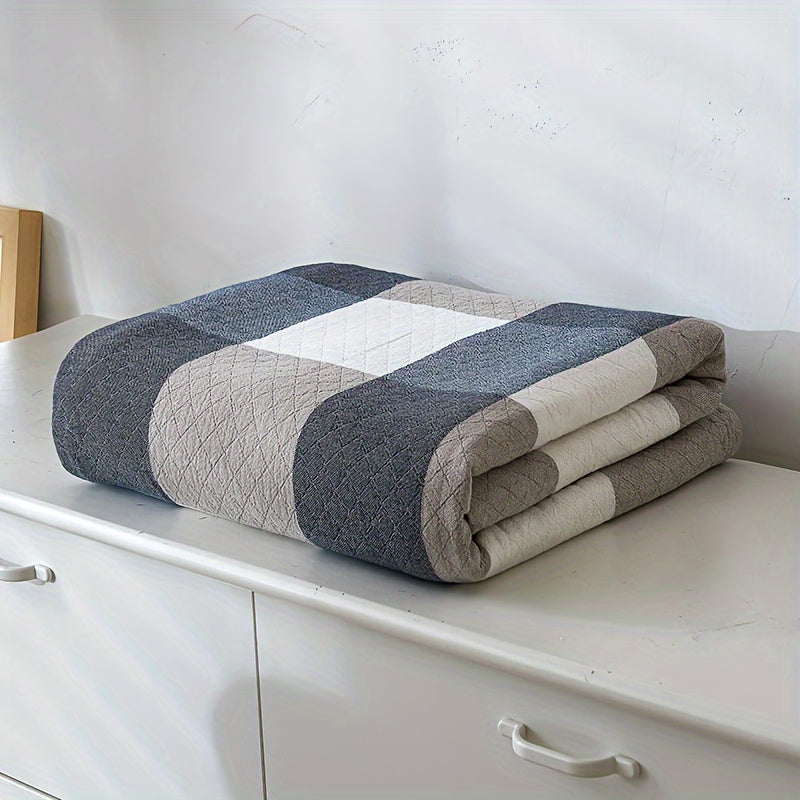 Lightweight Cotton Quilt with Grey and White Plaid for Modern Farmhouse and Bohemian Bedrooms