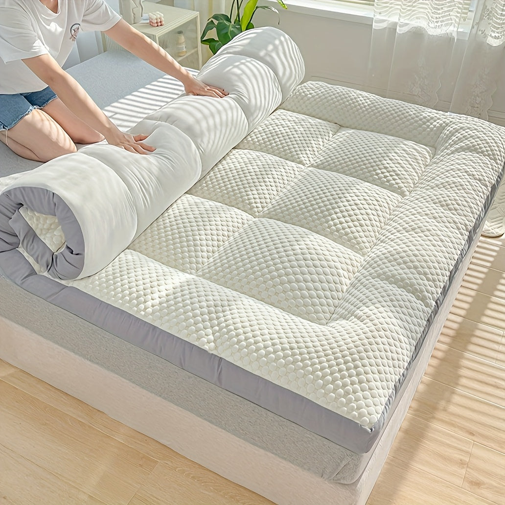 White Ultra-Soft Mattress Pad with 3D Particle Design Breathable Fluffy All Seasons