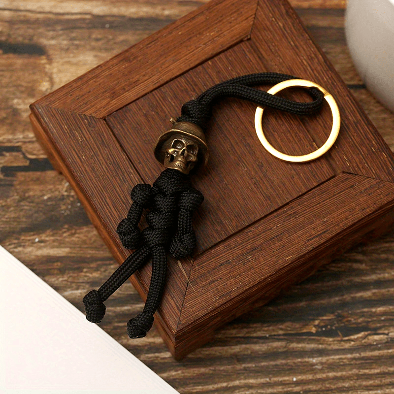 Unique Handmade Paracord Keychain with Skull Head Soldier Pendant Outdoor EDC Tool