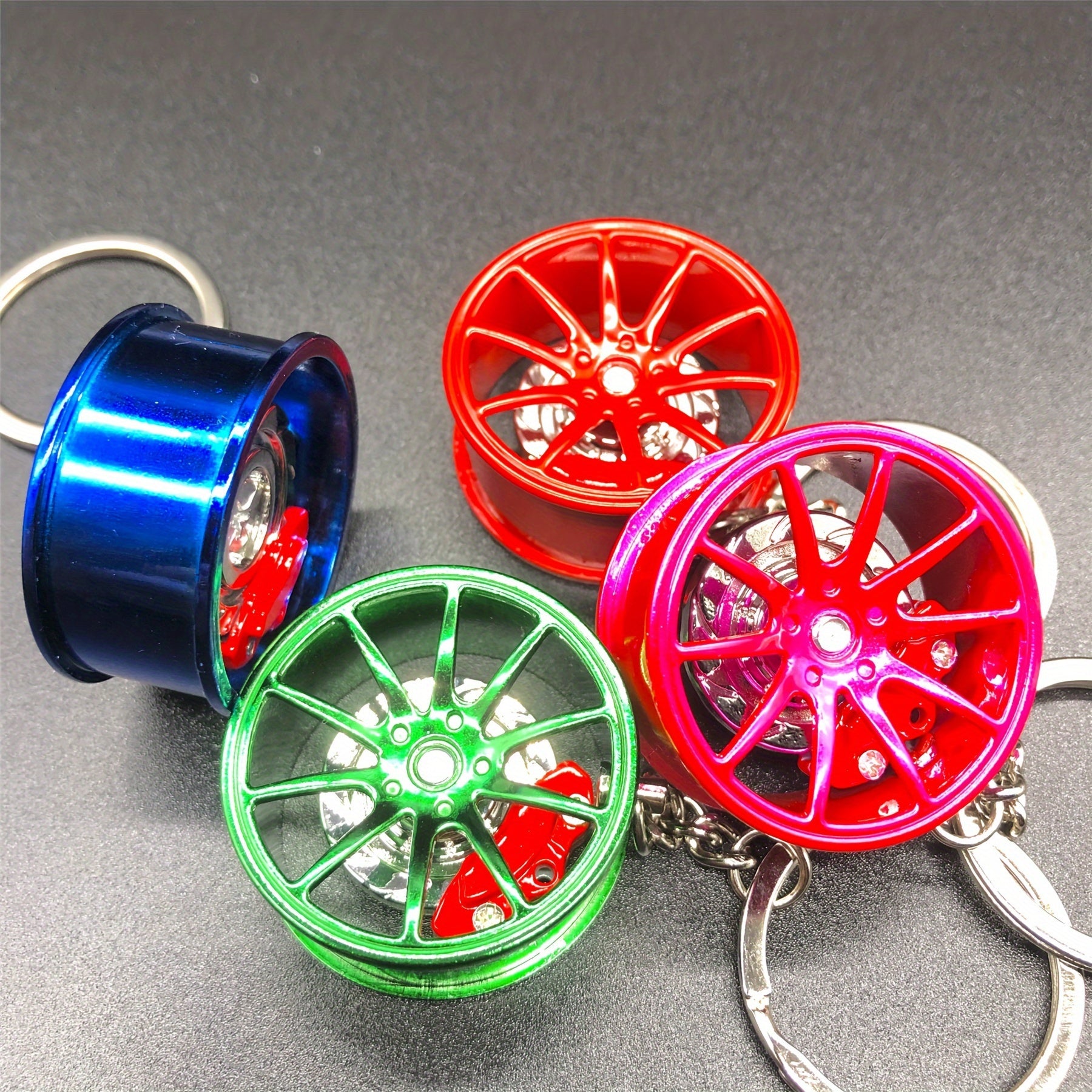 Unisex Zinc Alloy Car Wheel Hub Keychain Rotatable Key Ring Creative Gift