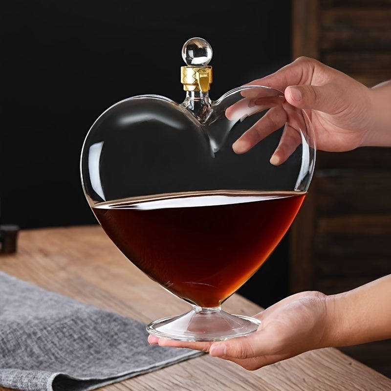 Heart-Shaped Glass Wine Decanter for Valentine's Day and Holiday Gifts
