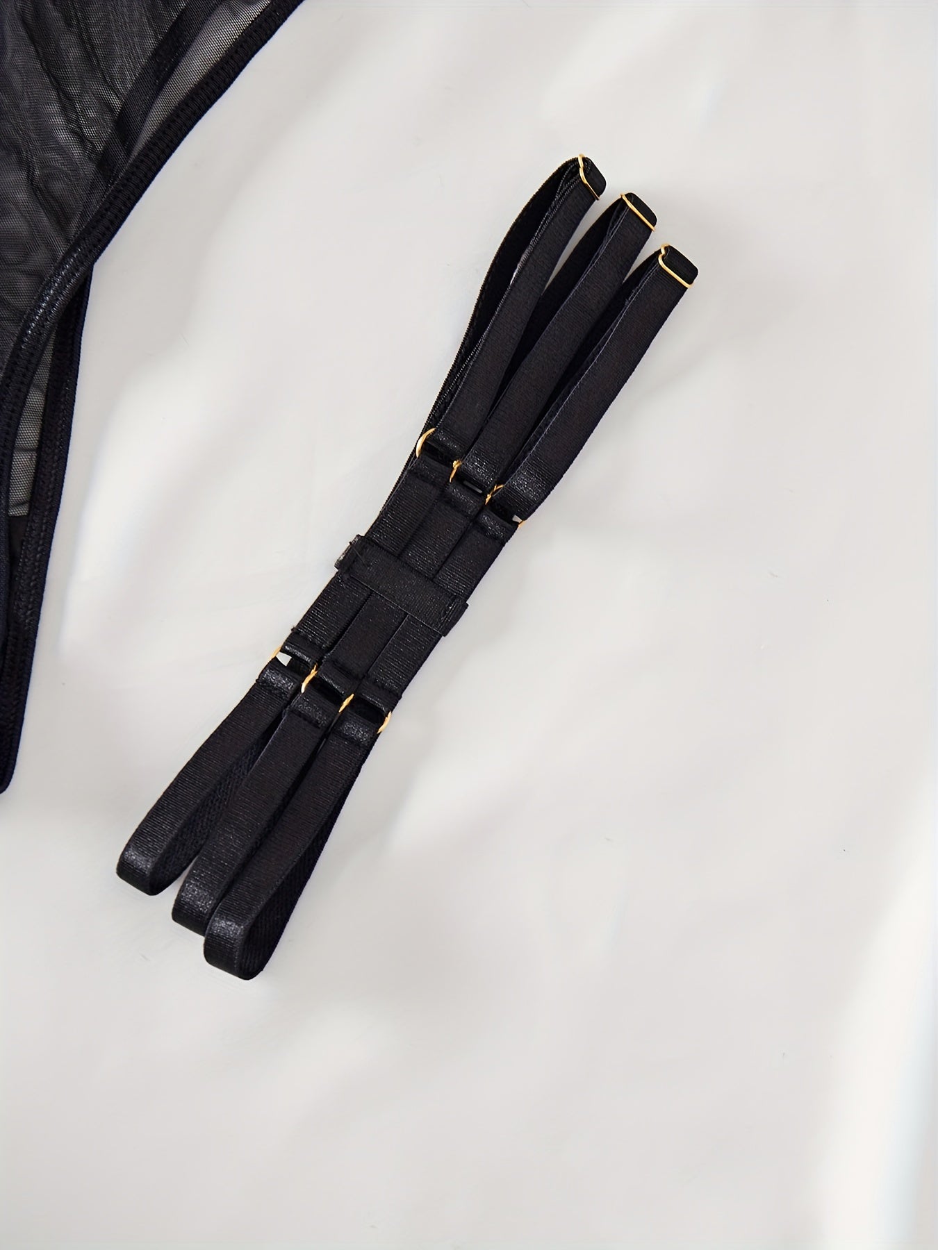 Women’s Mesh Lingerie Set with Tube Bra Thong Choker and Leg Rings