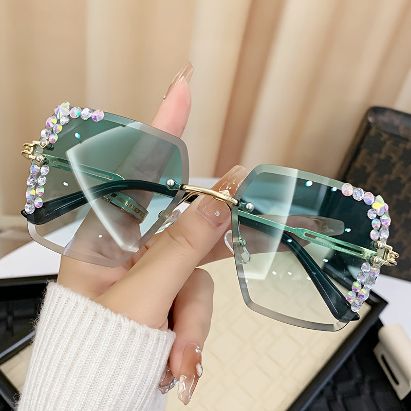 Gafas de sol cuadradas para mujer con marco de metal adornado con rhinestones y detalles de purpurina