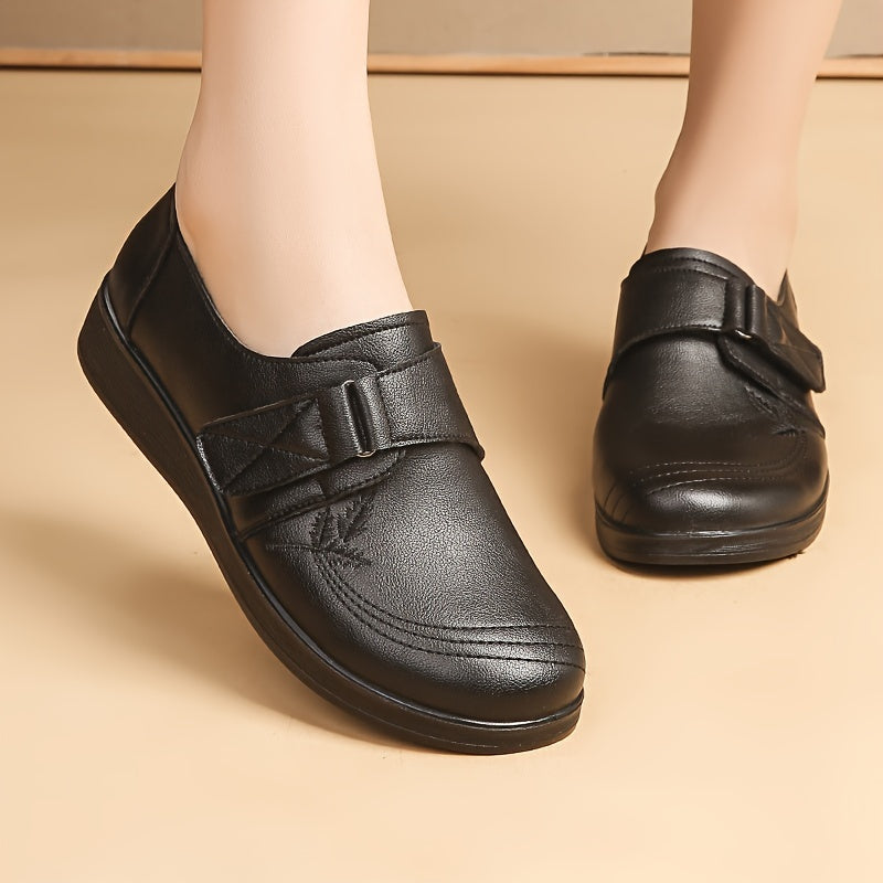 Women's Black Slip-On Loafers Breathable Non-Slip Comfort Flats