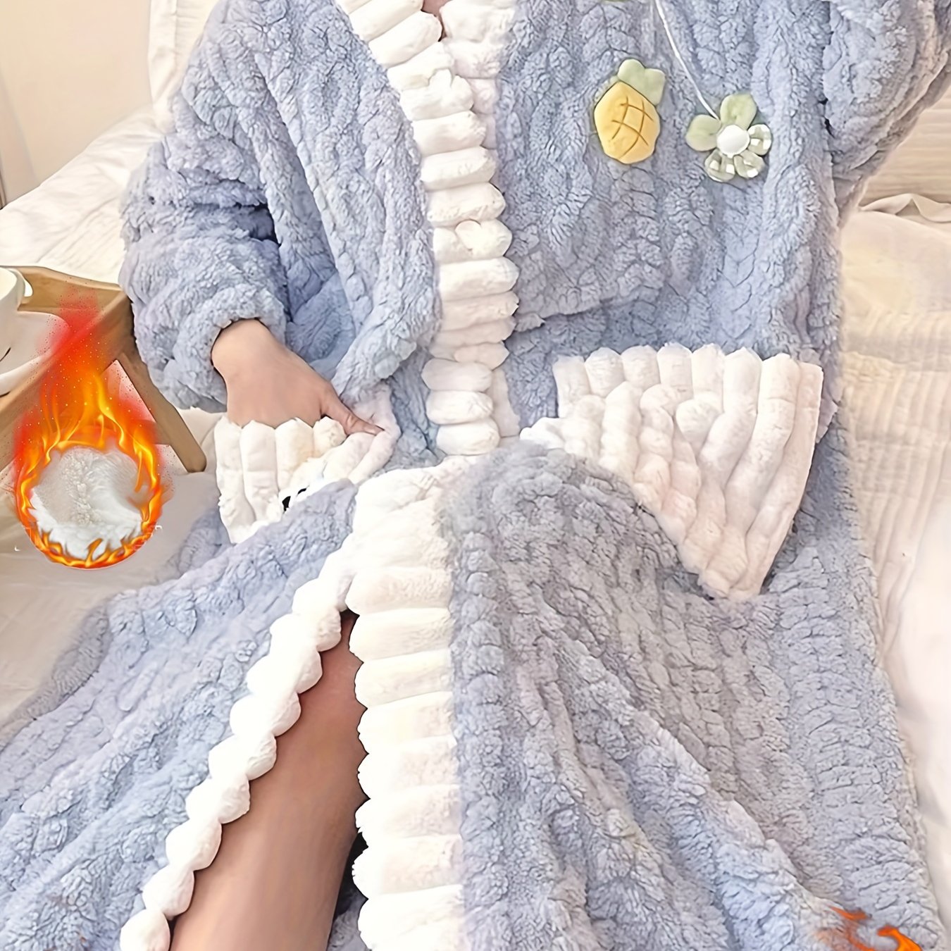Women's Fleece-Lined V-Neck Sleep Robe with Pockets and Floral Pattern