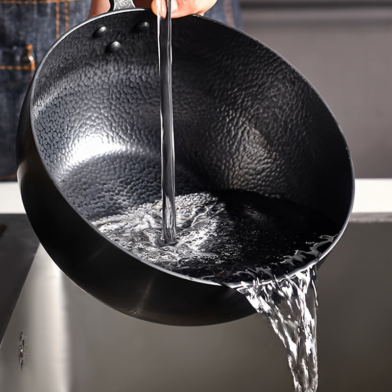 Надежная мини-сковорода из чугуна, искусно изготовленная вручную – глубокий и толстый дизайн для исключительной кулинарной производительности, идеально подходит для любой домашней кухни