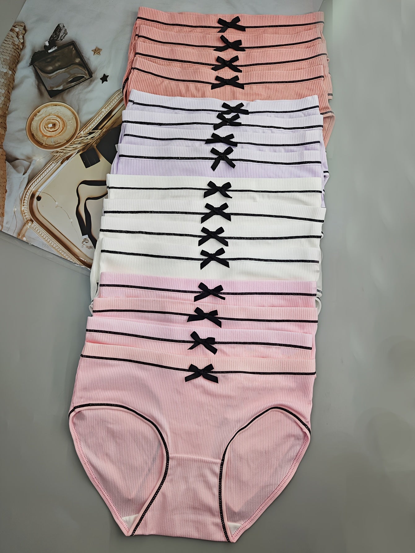 16 Pcs Women's Low-Rise Panties Breathable Polyester Blend Non-Transparent with Bowknot