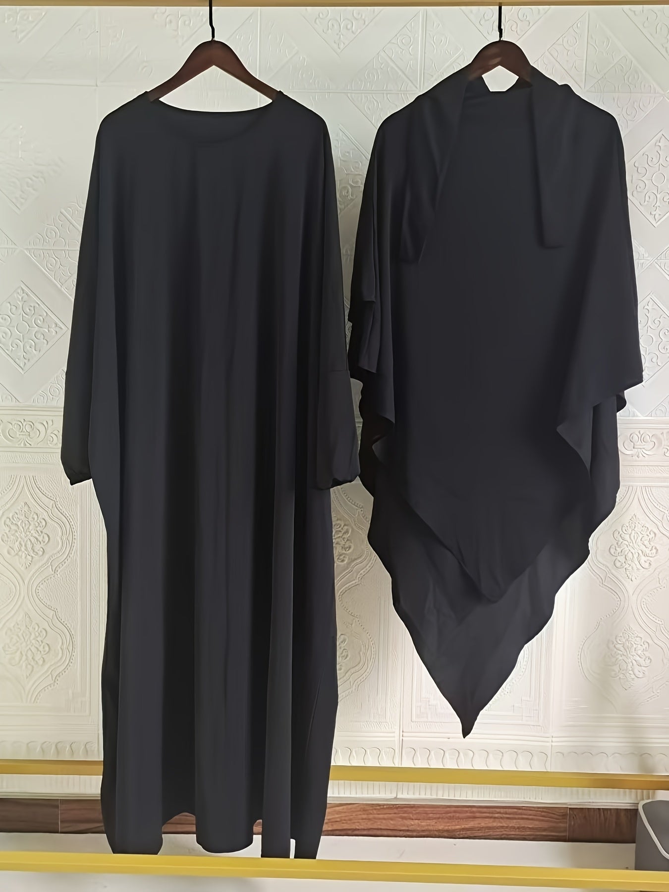 Plus o'lchamli ayollar uchun bir-biriga mos bo'lgan rangli ro'ba va kiyimlar to'plami Ramazon Islomiy namoz uchun