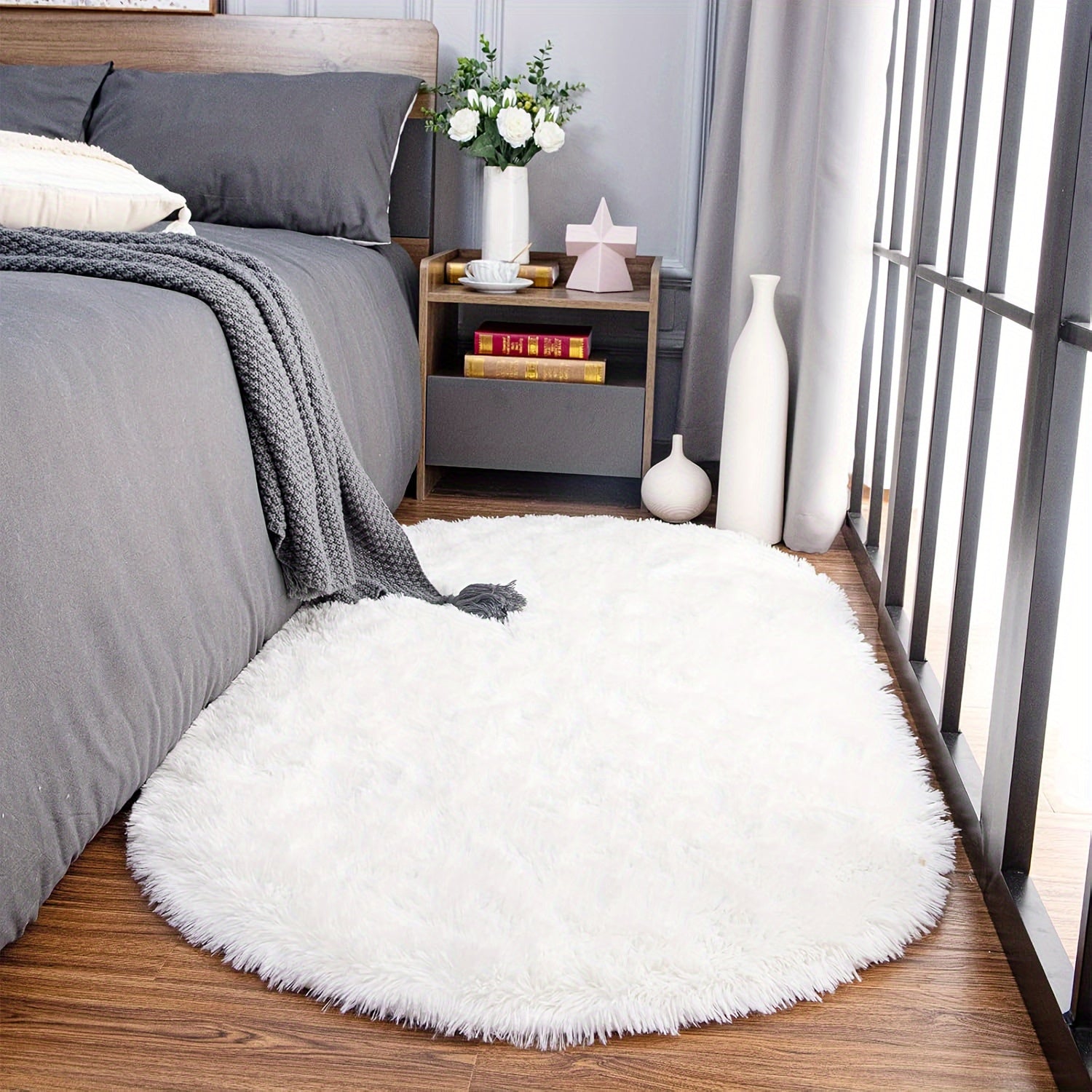 Soft Plush Oval Area Rug for Bedroom and Living Room Machine Washable Stain-Resistant Low Pile Carpet