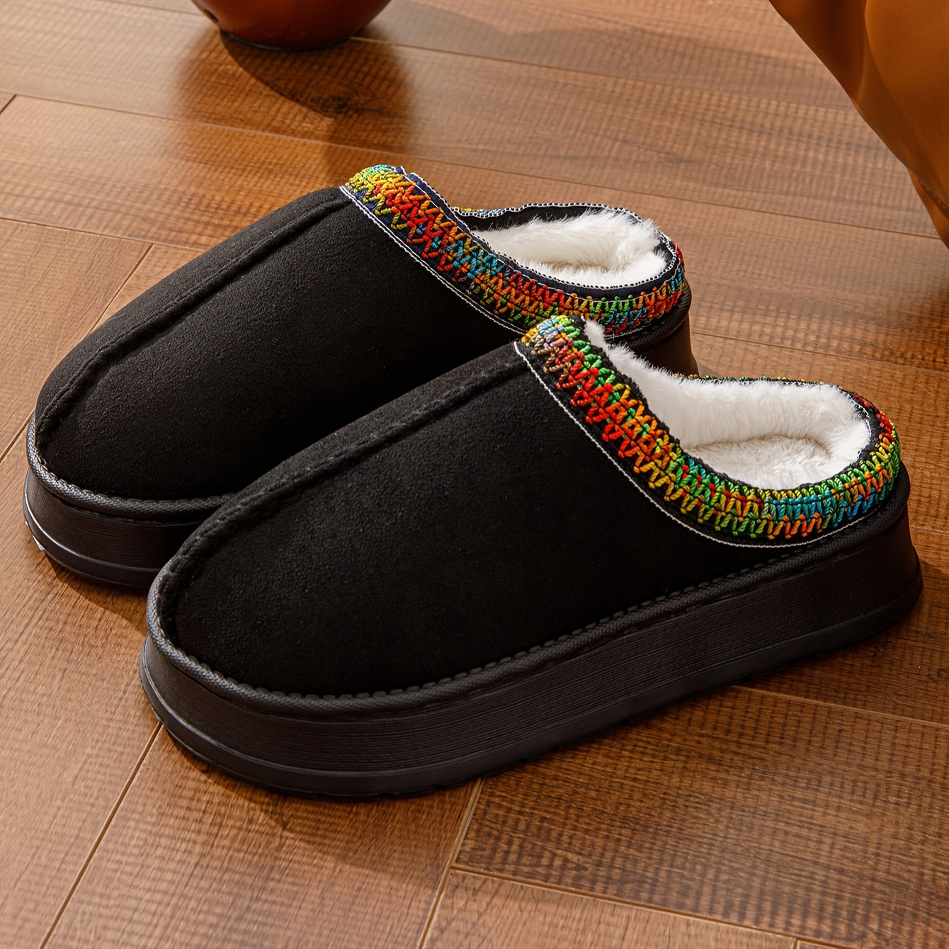 Erkaklar va ayollar uchun yopiladigan shippaklar, mo'ynali ichki qavati bilan EVA taglik, ichki qulaylik