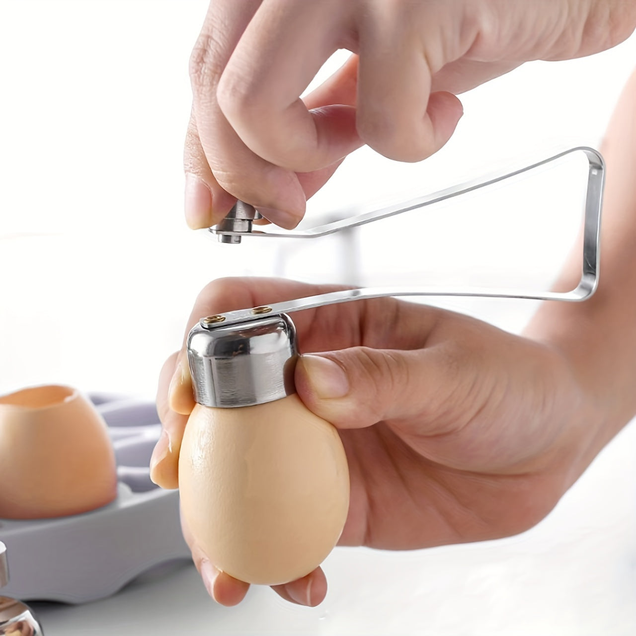 Stainless Steel Egg Opener and Separator for Household Use, 1 Piece