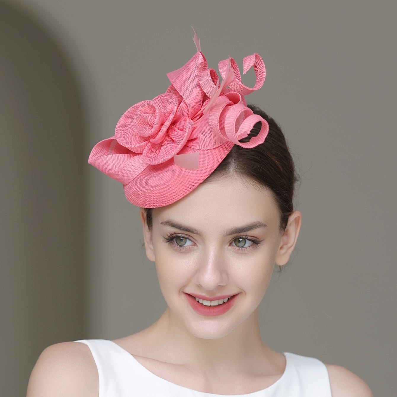 Ayollar uchun vintage linen yuqori qalpoq va sun'iy mo'ynali soch aksessuari