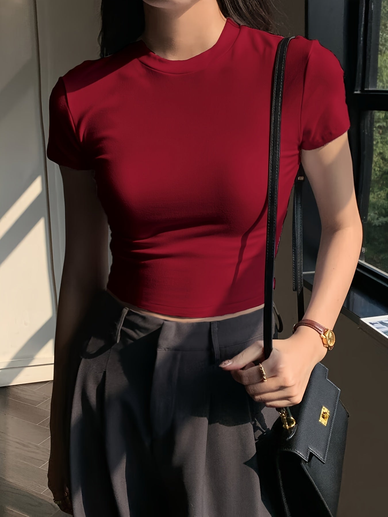 Camiseta elegante de manga corta para mujer, poliéster y spandex, cuello redondo, primavera y verano