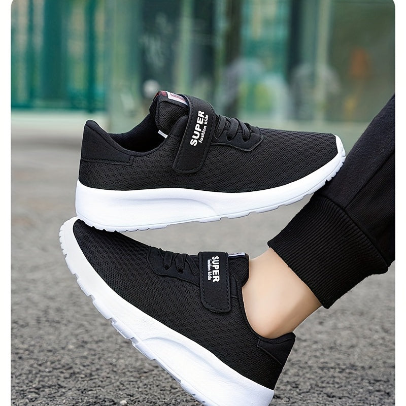Boys Mesh Sneakers with Lightweight Platform Sole for Spring Outdoor Activities