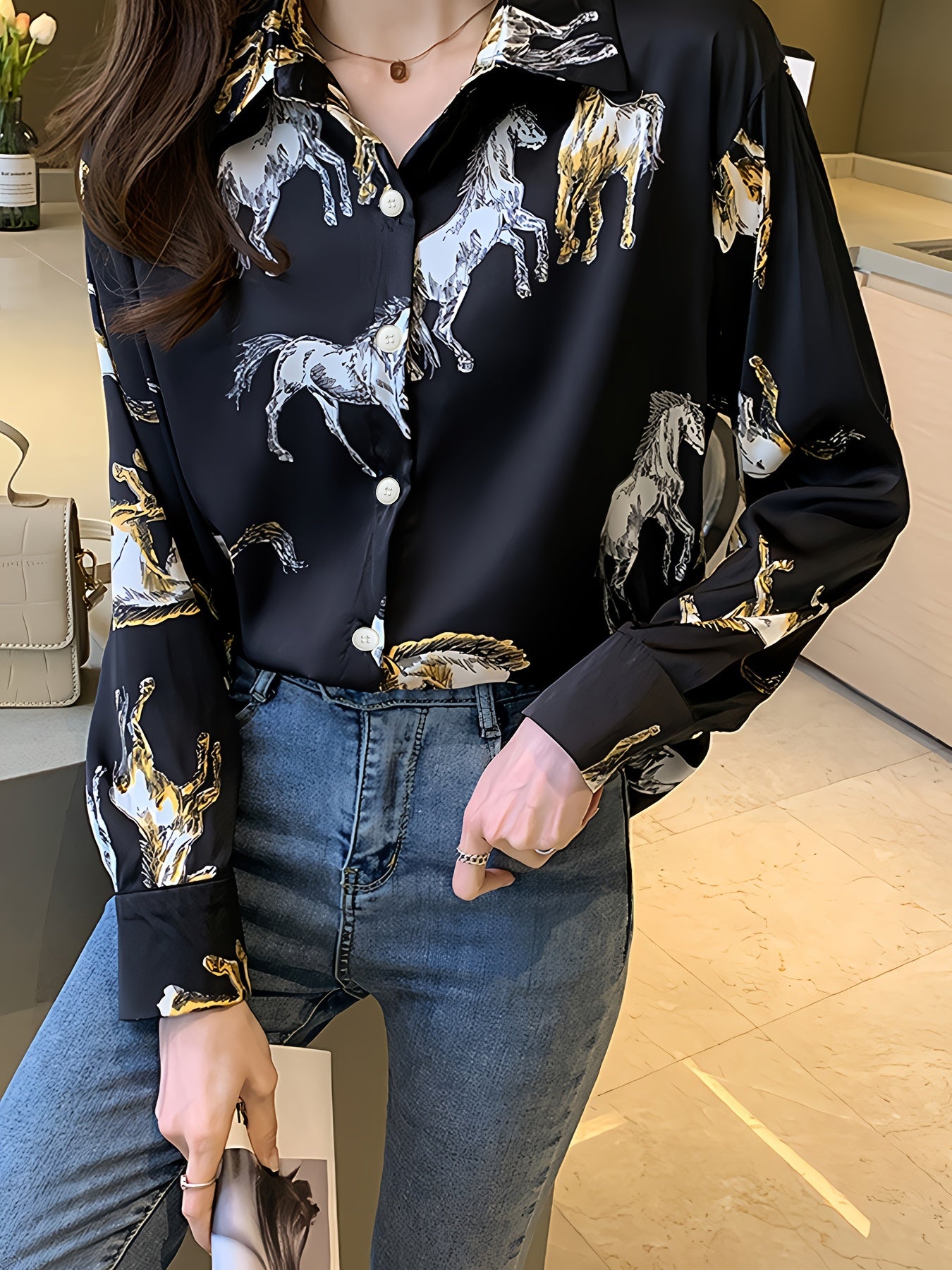 Plus o'lcham ayollar uchun ot bosma uzun ko'ylak, bahor va kuz uchun, tugma bilan old qismi kiyim