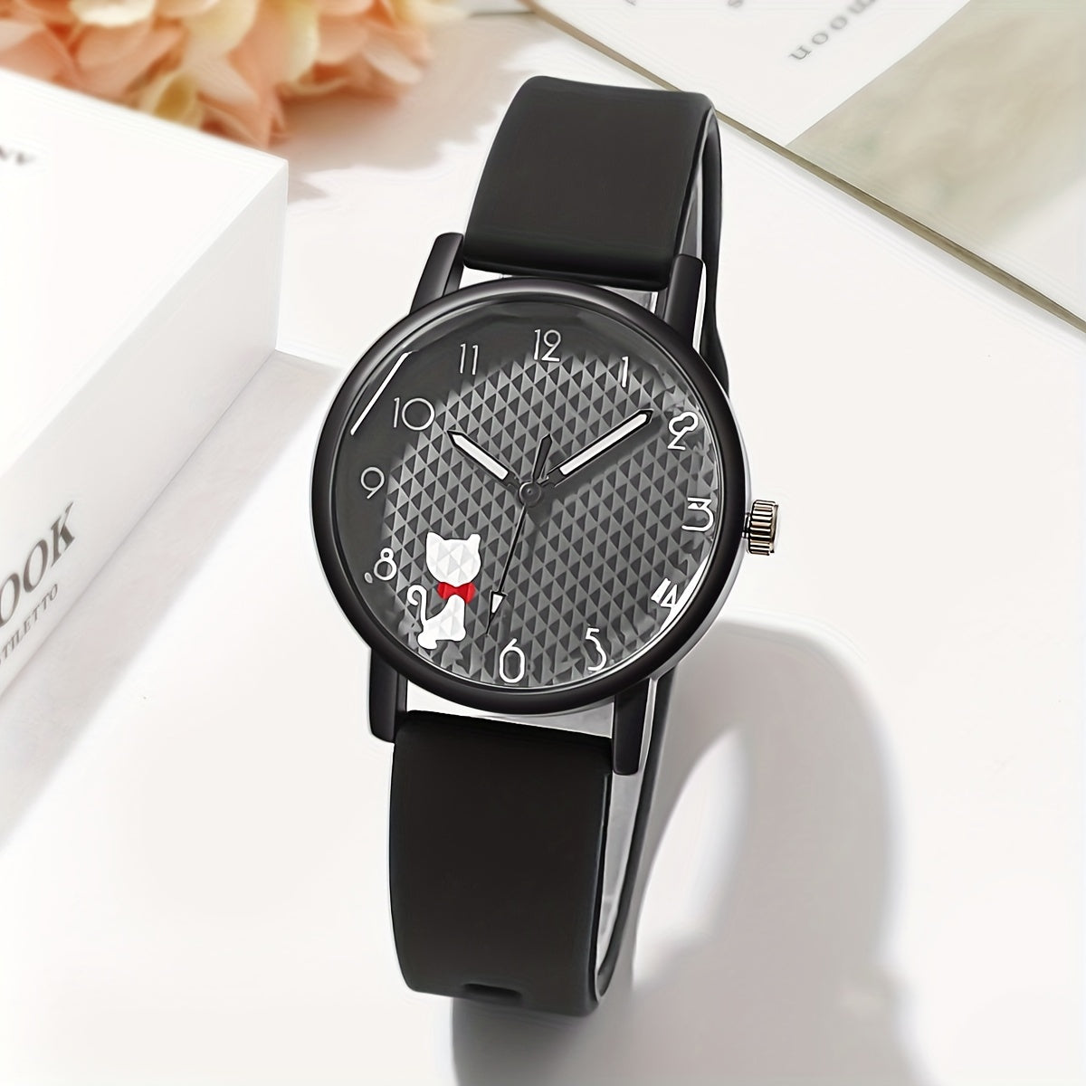 Women's Quartz Watch with Silicone Strap for Casual Street Sports
