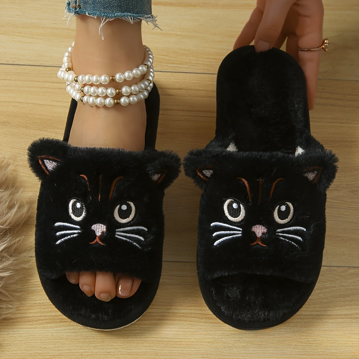 Women's Cartoon Cat Slip-On Slippers Soft Fabric Indoor Outdoor House Shoes