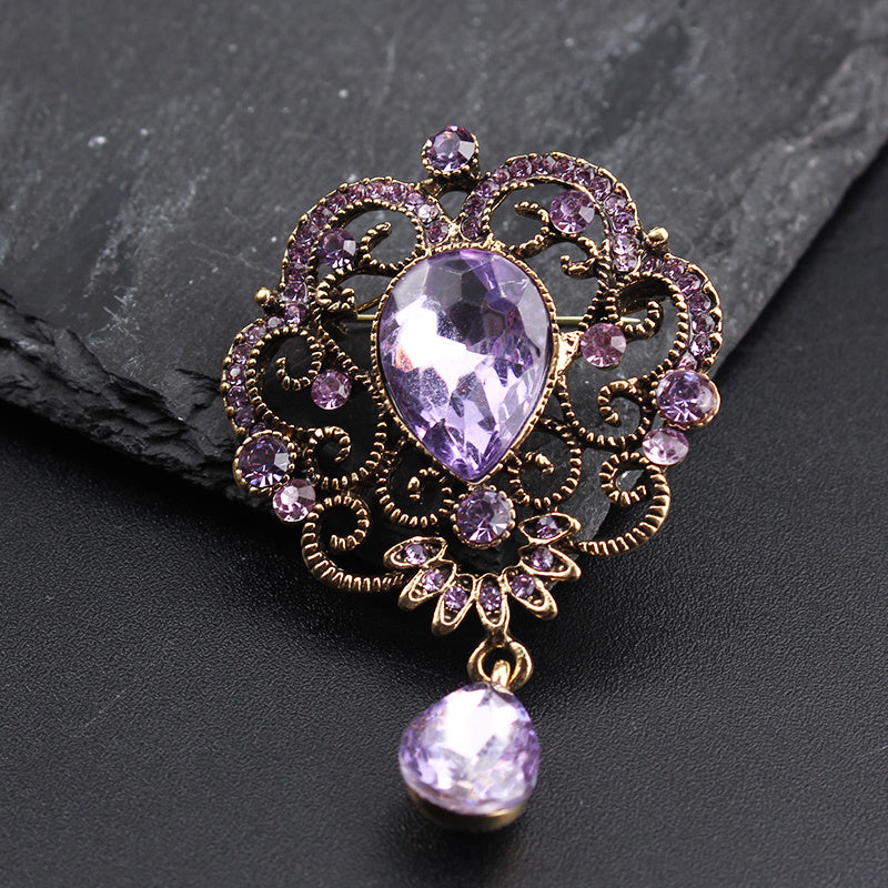Vintage Style Brooch for Women Rhinestones Openwork Teardrop Jewelry