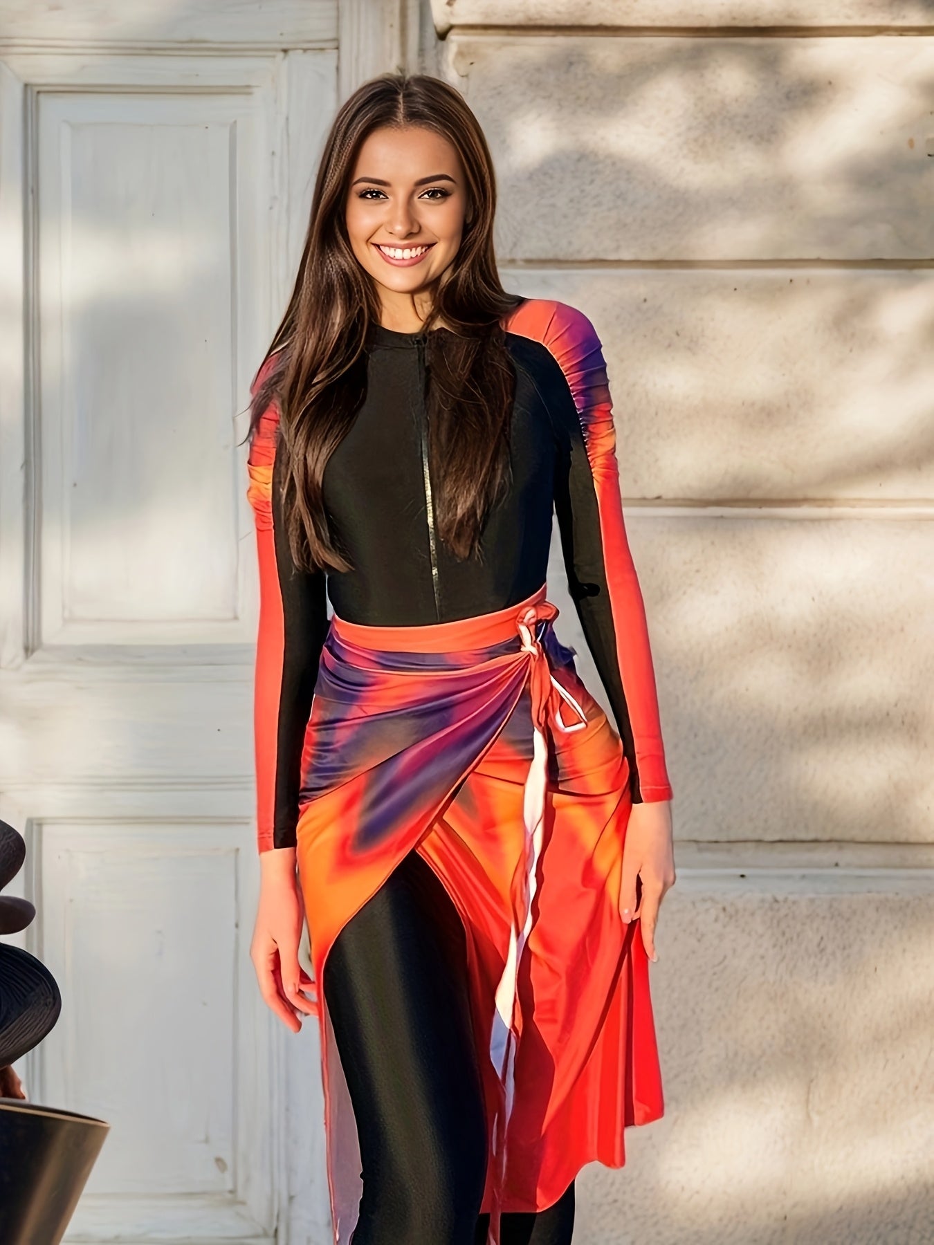 Ayollar uchun 3 qismli suzish kostyumi to'plami, olov naqshli, bir qismli suzish kostyumi va yopqich.