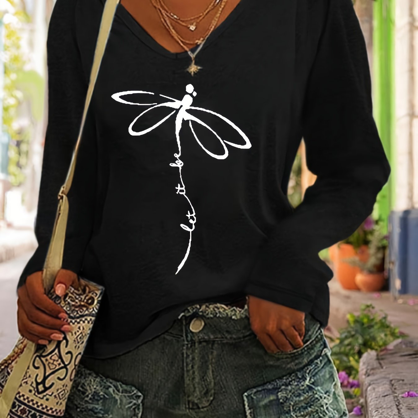 Plus Size Women’s Dragonfly Print V-Neck Long Sleeve T-Shirt for Spring Fall