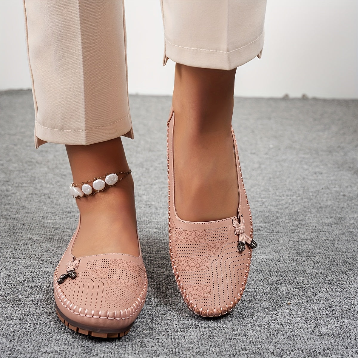 Women's Slip-On Ballet Flats with Bow Soft PU Upper Cushioned Sole